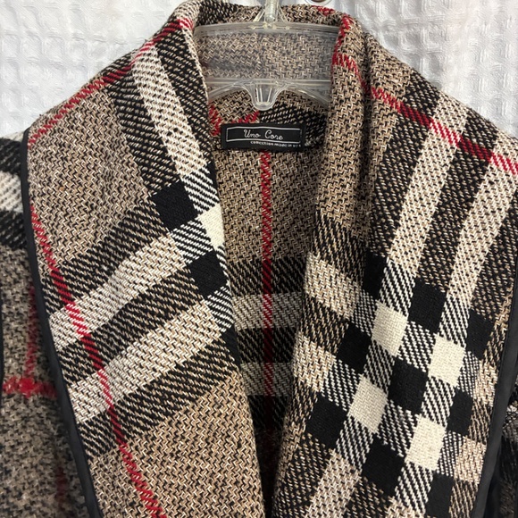 Uno Core Plaid Wrap Vest with Belt - Picture 3 of 10